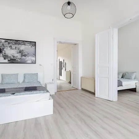 Modern With Desk & Monitor, Tv Apartment *